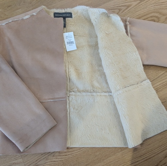 Banana Republic Jackets & Blazers - Banana Republic suede coat XS